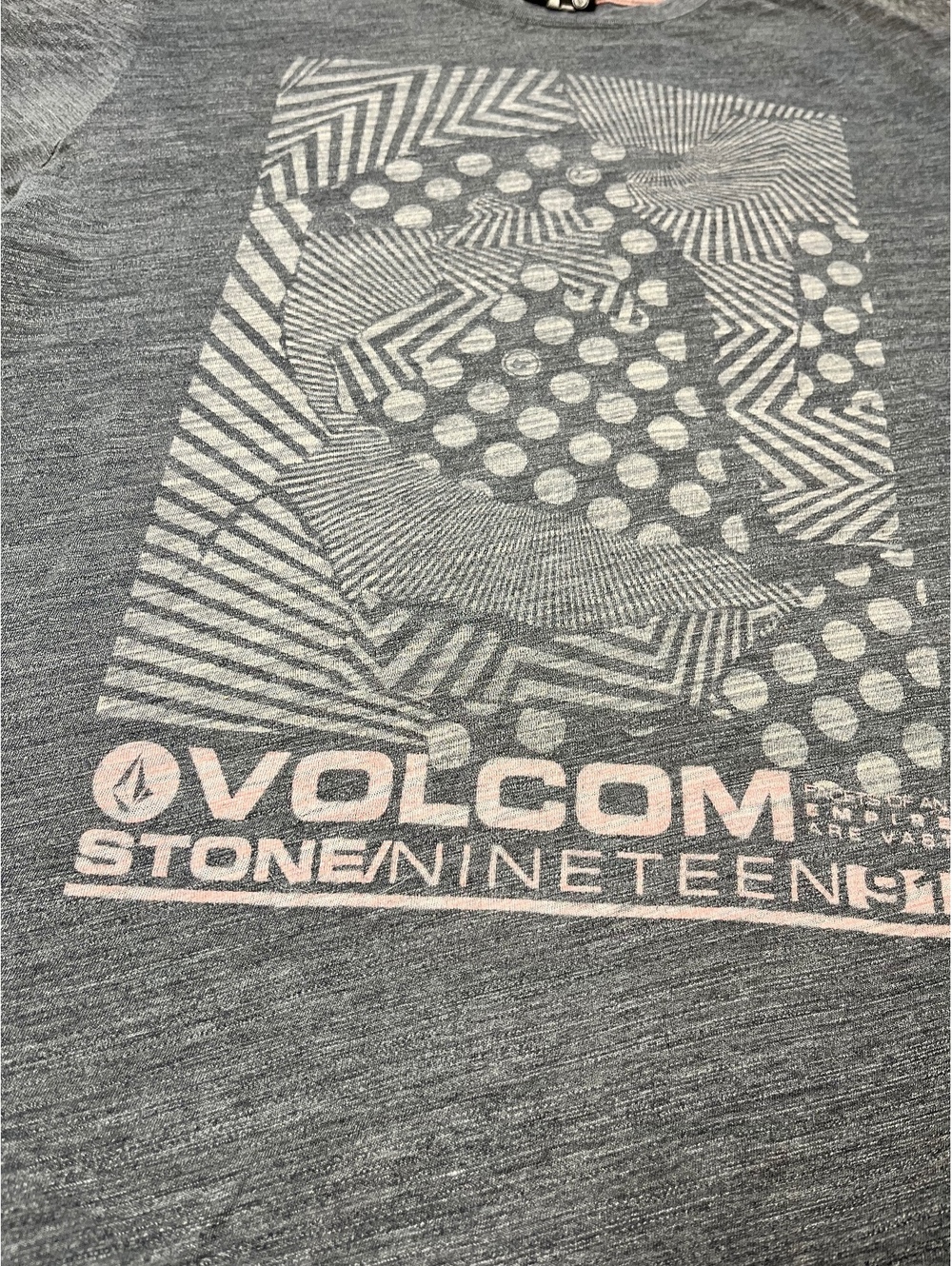 Skater Volcom Graphic T-Shirt in Gray, L